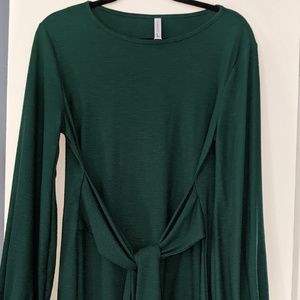 Lionstill emerald green tie from dress